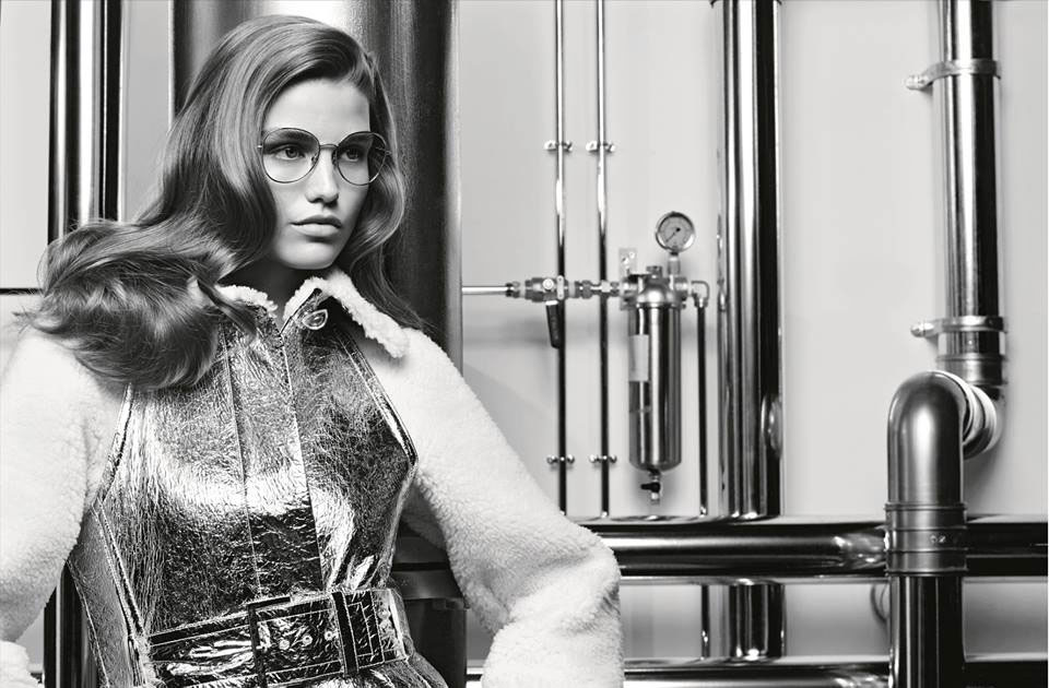 nuovi occhiali di Chanel protagonisti della campagna di Karl Lagerfeld per l'Autunno-Inverno