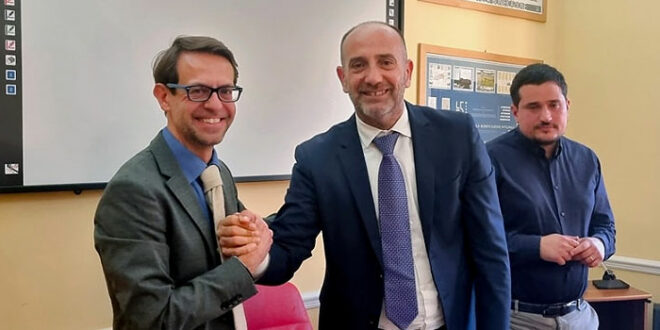 Educazione civica Latina