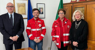 Croce rossa latina